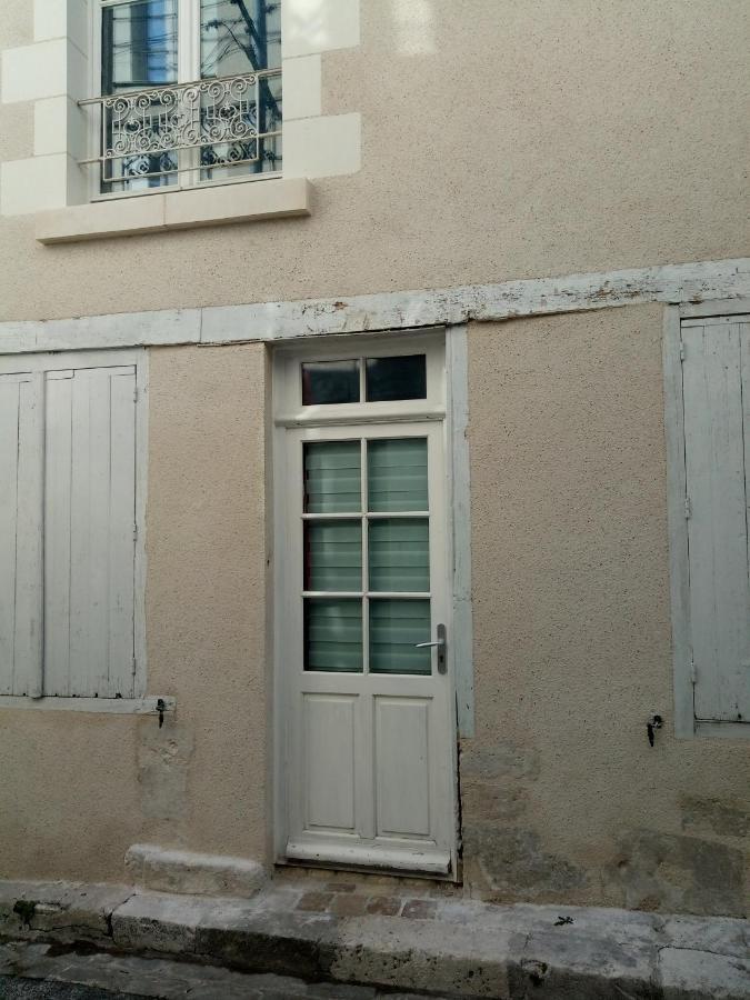 Charme Et Confort Blois Centre Apartment Bagian luar foto
